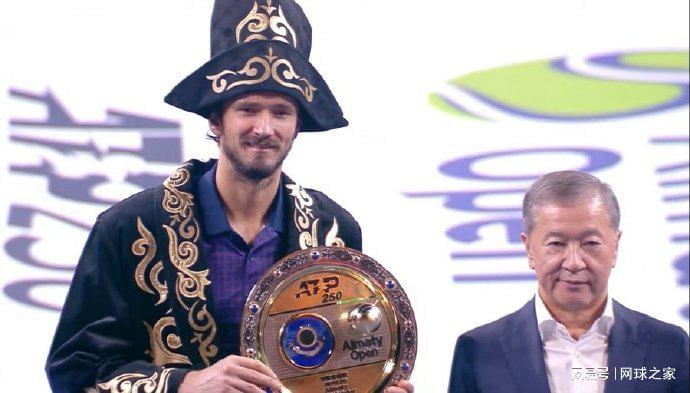 他先后六次 他先后六次