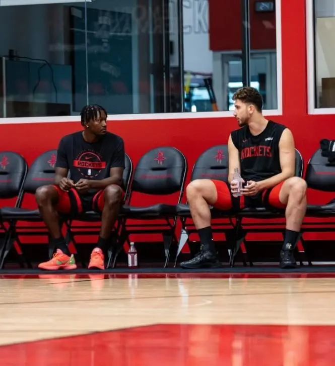 只要杜兰特, 鹈鹕, 相当大的遗 只要杜兰特, 鹈鹕, 相当大的遗